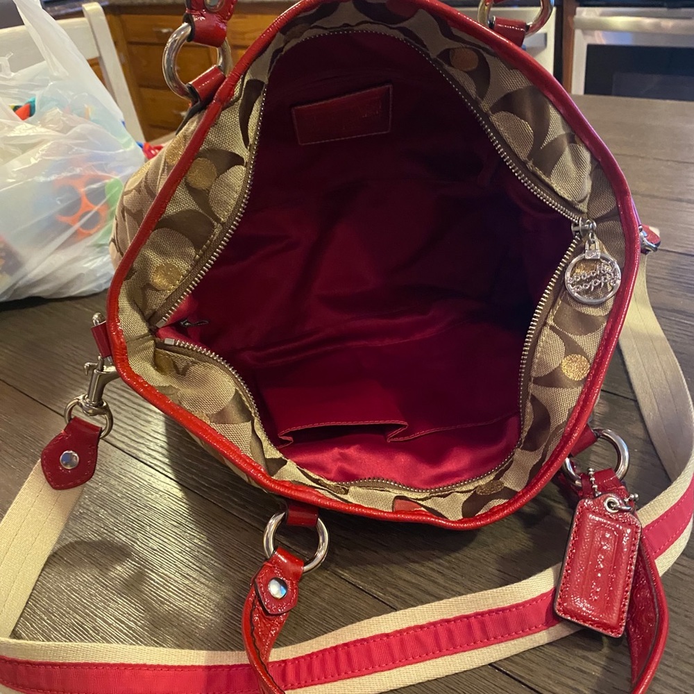 Coach purse - Picture 2 of 3